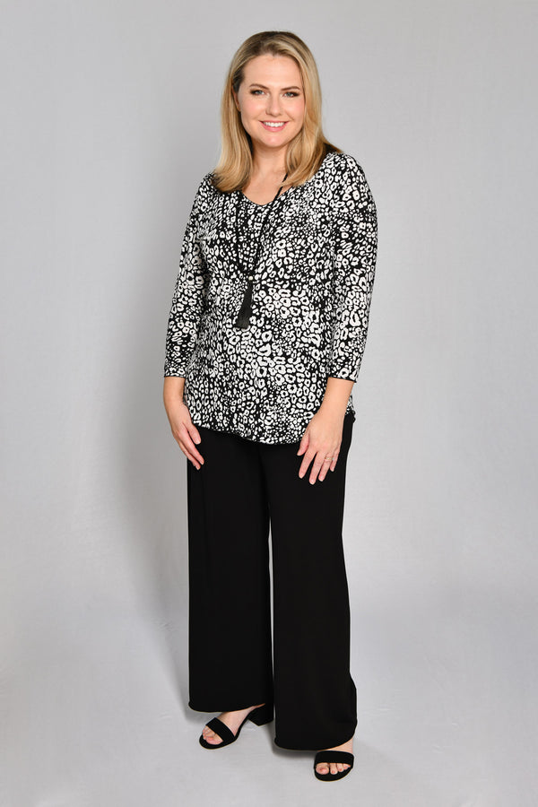 Leopard Print 3/4 Sleeve Jersey Top