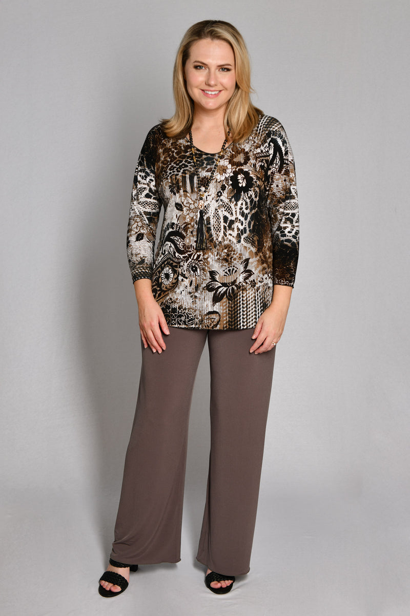 Feline Print 3/4 Sleeve Jersey Top