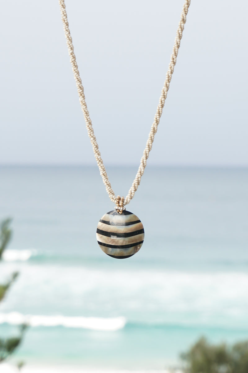 Beige Beaded Stripe Mother of Pearl Pendant Necklace