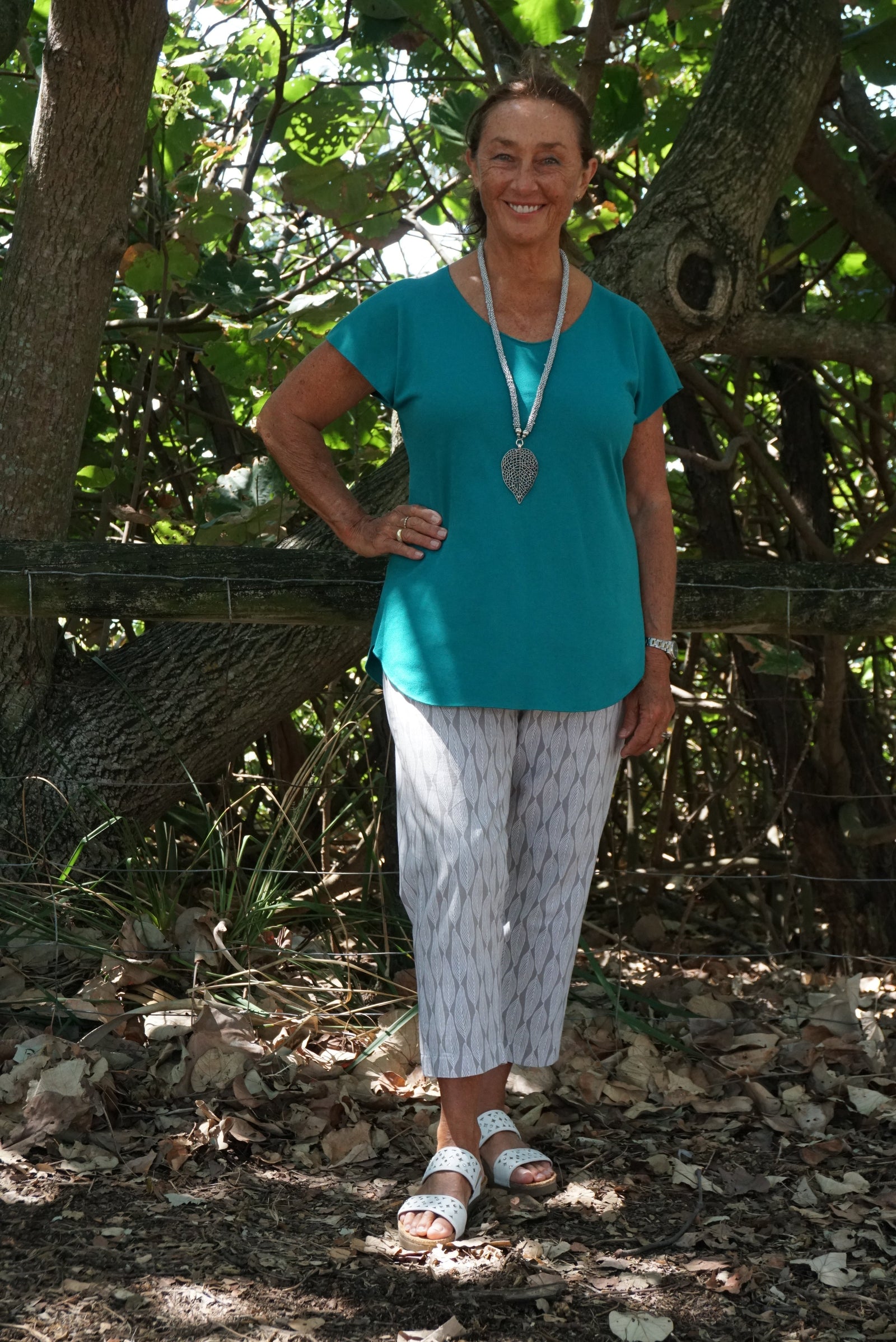 Feather Print Cotton Capri Pants ilovemylife
